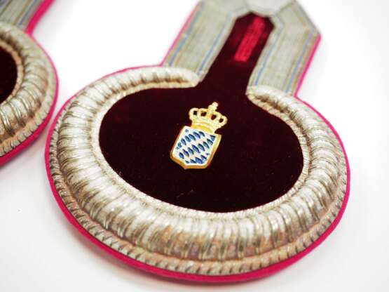 Bayern: Paar Epauletten für einen Oberapotheker. - photo 2