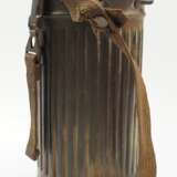 Wehrmacht: Gasmaskendose - Tarnfarbe. - фото 1