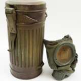 Wehrmacht: Gasmaske mit Dose - Tarnfarbe. - фото 1