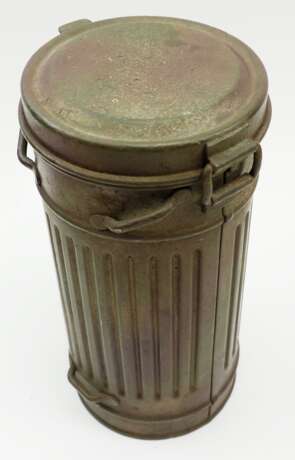 Wehrmacht: Gasmaske mit Dose - Tarnfarbe. - фото 2