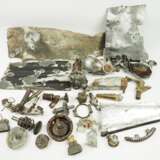 Luftwaffe: Konvolut Flugzeugteile aus Bodenfunden. - Foto 1