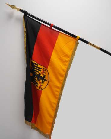 BRD: Dienstzimmer Fahne. - photo 1