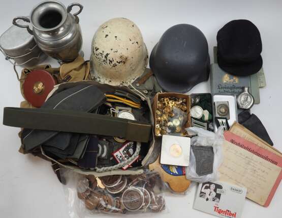 Lot Militaria. - photo 1