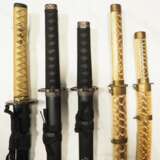 Japan: Katana und Wakizashi- 5 Exemplare. - photo 3