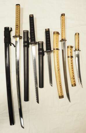 Japan: Katana und Wakizashi- 5 Exemplare. - photo 2
