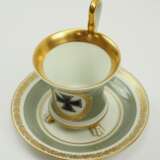 KPM: Patriotische EK Tasse, mit Untertasse. - photo 2