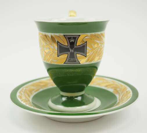 KPM: Patriotische EK Tasse, mit Untertasse. - Foto 1