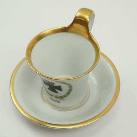 Fürstenberg: Patriotische EK 1914 Tasse, mit Untertasse. - photo 2