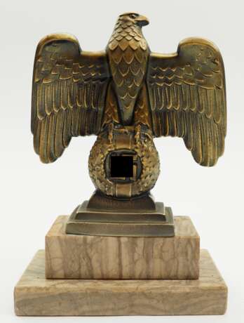 3. Reich: Adler Tischdekoration. - Foto 1