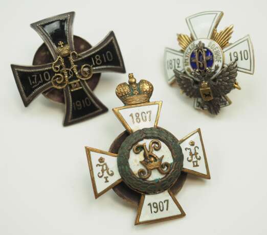 Russland: Sammlung Regimentsabzeichen - 3 Exemplare. - photo 1