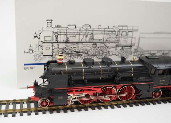 Märklin: HO 3518 BR18. - photo 3