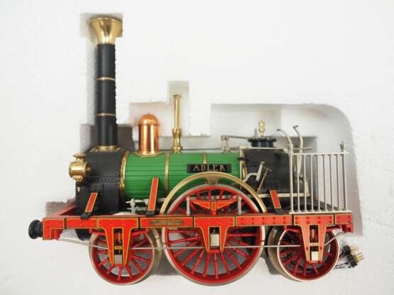 Märklin: I 5751 Adler Jubiläumszug der Deutschen Bundesbahn von 1985. - Foto 2