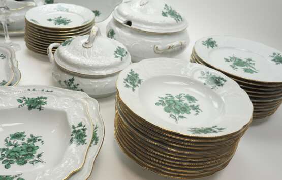 Rosenthal - Classic Rose Collection: Speiseservice für 12 Personen - photo 3