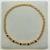 Thomas Schmid, Pforzheim: GelbGOLD Collier mit Brillant- und Saphir-Besatz. - photo 1
