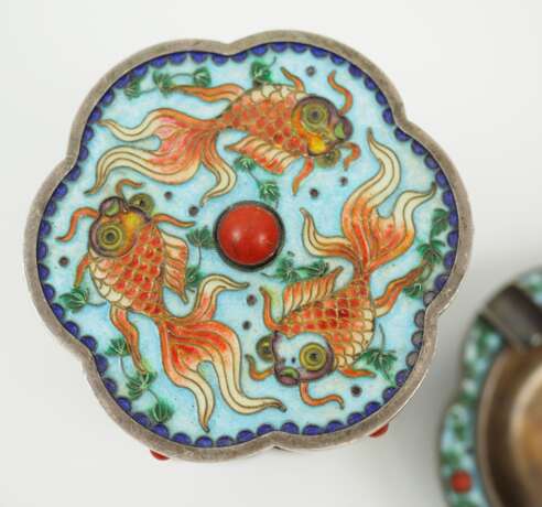 China: Cloisonné Raucher Ensemble. - photo 4