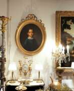 Обзор. 19th Century Oval Portrait of Aristocrat Girl in Gilded Frame