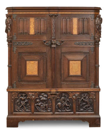 Kabinettschrank im gotischen Stil - Foto 1