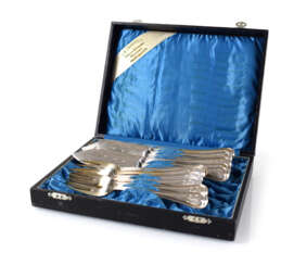 FISH CUTLERY FOR 6 PERSONS,