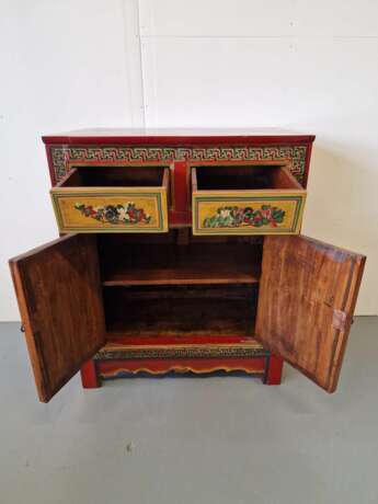 Antique oriental cabinet Wood - photo 5
