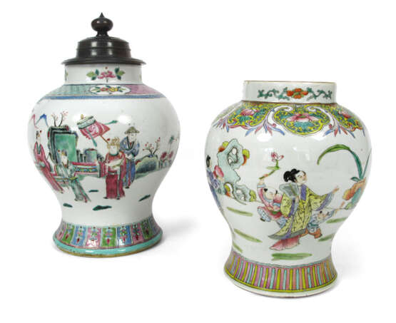 Vase und Deckelvase aus polychrom dekoriertem Porzellan mit Figurendekor - photo 1