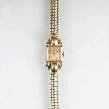 Pariser Gold-Schmuckset: Damen-Armbanduhr, Collier und Armband - фото 4