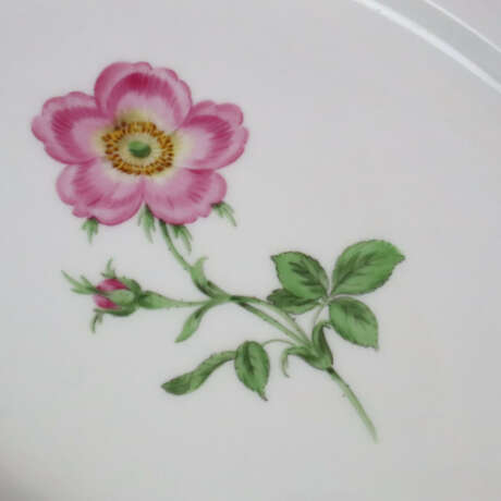 Ovalplatte mit Blumenmalerei - Meissen, 20.Jh., Po… - Foto 2