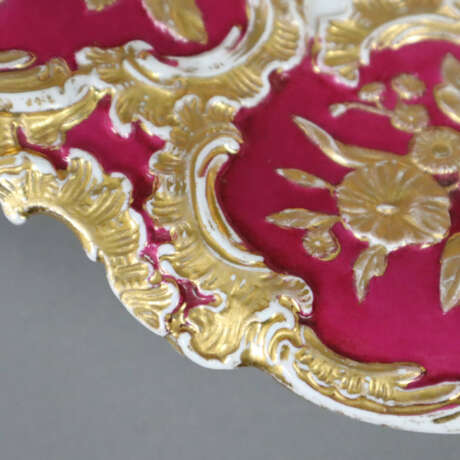 Prunkteller mit reichem Reliefdekor - Meissen, 19.… - фото 5