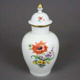 Deckelvase - Meissen, 20.Jh., Porzellan, polychrom… - photo 1