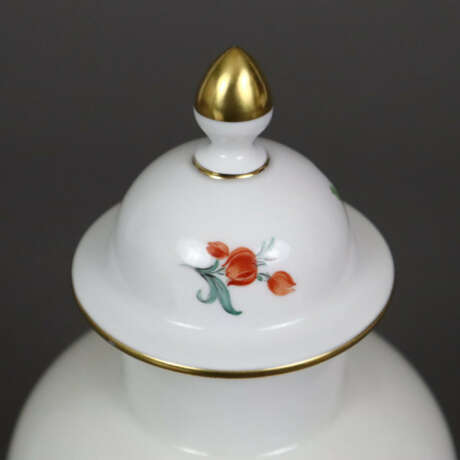 Deckelvase - Meissen, 20.Jh., Porzellan, polychrom… - photo 2