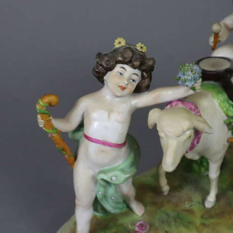 Figurengruppe "Bacchant auf Schafbock mit zwei Amo… - photo 2