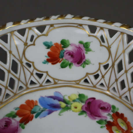 Korbschale mit Blumenmalerei - Schorndorf, Porzell… - Foto 4