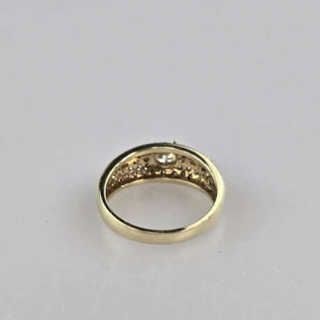 Diamantring - Gelbgold 585/000, zentraler Diamant … - фото 5
