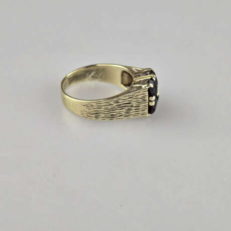 Granatring - Gelbgold 585/000 (14K), gestempelt "5… - photo 4