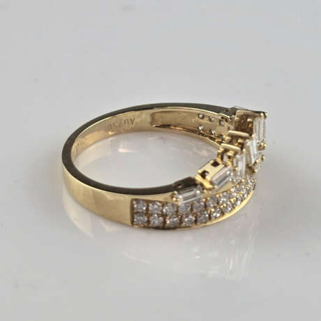 Goldring - Gelbgold 750/000 (18 K), Besatz mit Dia… - фото 4