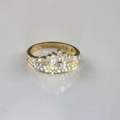 Goldring - Gelbgold 750/000 (18 K), Besatz mit Dia… - фото 8