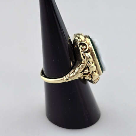 Goldring mit einer feinen Kamee - Gelbgold 585/000… - photo 3
