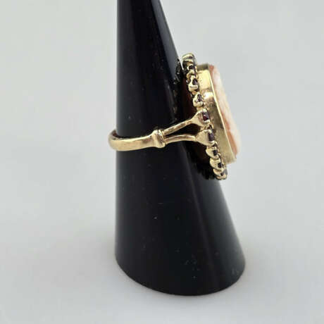 Goldring mit Kamee - Gelbgold 585/000 (14 K), gest… - photo 3