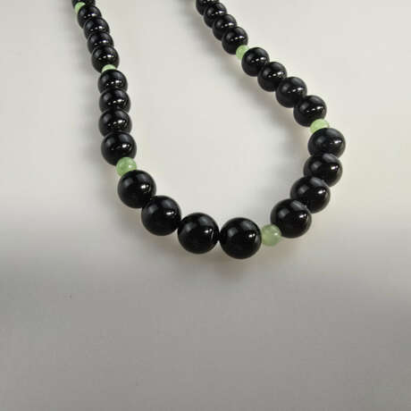 Jade-/Onyxkette - 40 Onyxkugeln von ca. 9 mm- Dm. … - фото 3