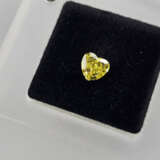 Loser gelber Herz-Diamant von 1,02 ct. mit Lasersi… - photo 3