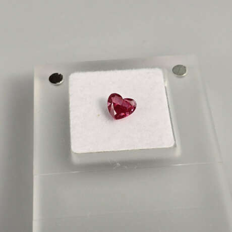 Loser roter Herz-Diamant von 1,35 ct. - Labor-Diam… - photo 3