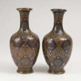 Paar feiner Cloisonné-Vasen mit Rauten-Dekor - photo 1