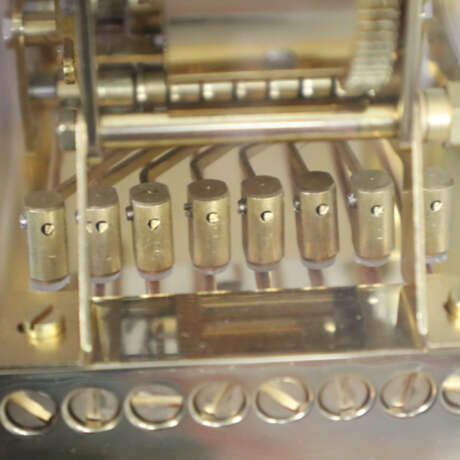Tischuhr - Kieninger, um 1995/2000, Modell Nr. 122… - photo 2