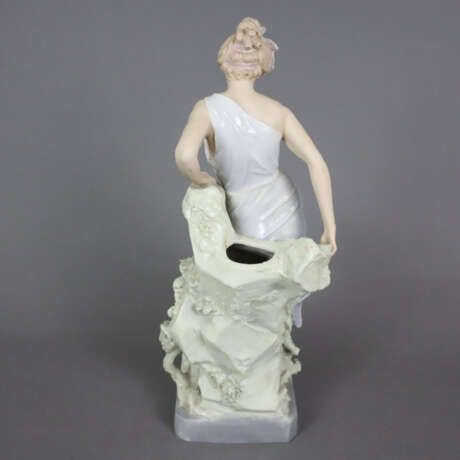 Figürliche Jugendstil-Vase - Anfang 20. Jh., Porze… - фото 2