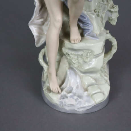 Figürliche Jugendstil-Vase - Anfang 20. Jh., Porze… - фото 7