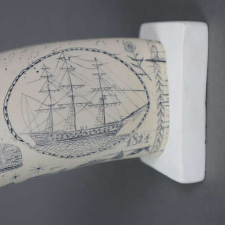Scrimshaw-Replik - Kunstharz, vorder- und rückseit… - Foto 4