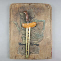 Wandhalter mit eingestecktem Kris -nach 1900 / 1.H…