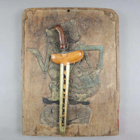 Wandhalter mit eingestecktem Kris -nach 1900 / 1.H… - photo 1