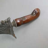 Wandhalter mit eingestecktem Kris -nach 1900 / 1.H… - photo 4