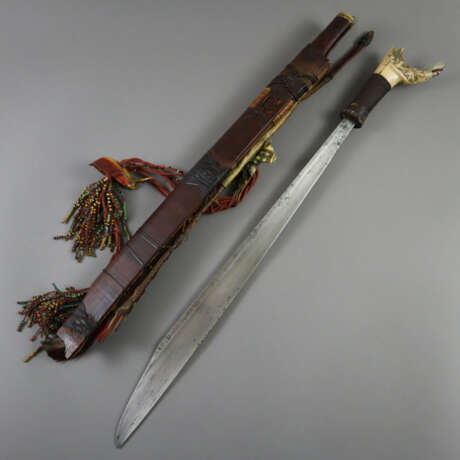 Mandau-- Borneo, Kopfjägerschwert des Dayak-Stamme… - photo 1