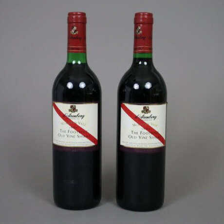 Weinkonvolut - 2 Flaschen,1996 d'Arenberg The Foot… - photo 1
